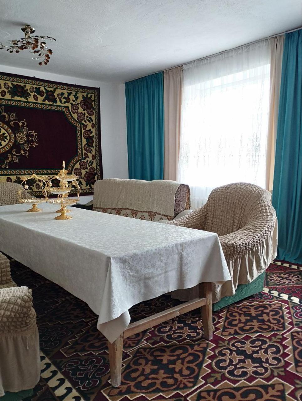 Guest House Bereke In Kyzart Village Bagysh Ngoại thất bức ảnh